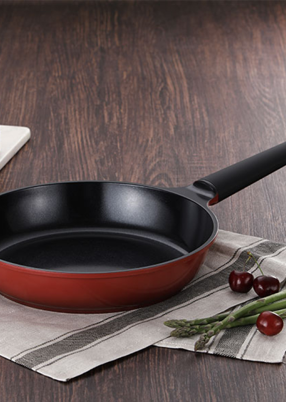 เมเปิลทรี  แม่เหล็กไฟฟ้า กระทะ / MAPLE TREE   Induction Frying pan 24cm