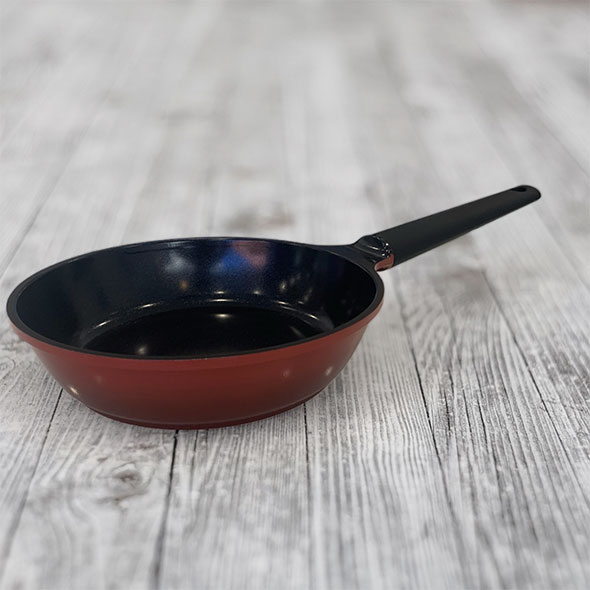 เมเปิลทรี  แม่เหล็กไฟฟ้า กระทะ / MAPLE TREE   Induction Frying pan 24cm