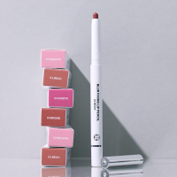 [OIAD.]  BLUR FIXING LIP PENCIL ดินสอเขียนขอบปาก สีชัดติดทน